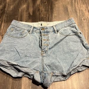 Roxy size 29 button fly shorts